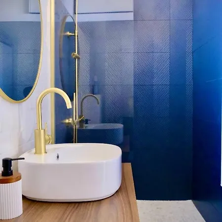 Le Loft Jacuzzi Et Ecran De Projection Apartment
